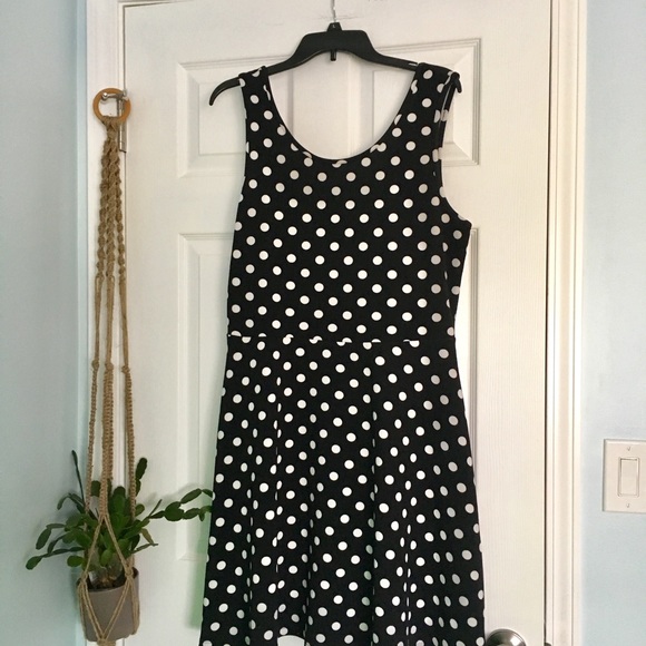Annabelle Dresses & Skirts - Polka Dot Scoop Neck Sleeveless Swing Dress Annabelle Dresses & Skirts - Polka Dot Scoop Neck Sleeveless Swing Dress